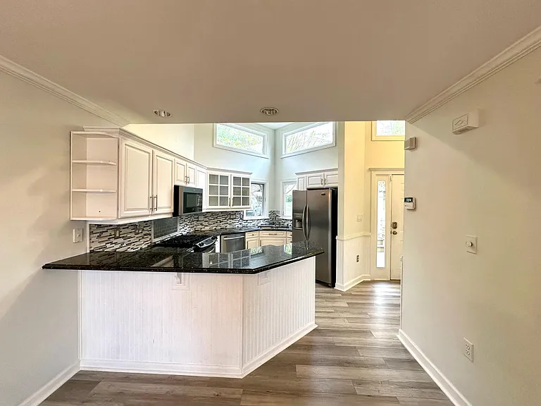 14051 Queens Harbor Rd — Photo 10