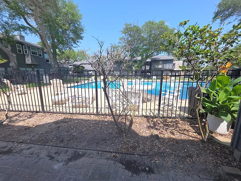 210 Oak Bay St #703 — Photo 35