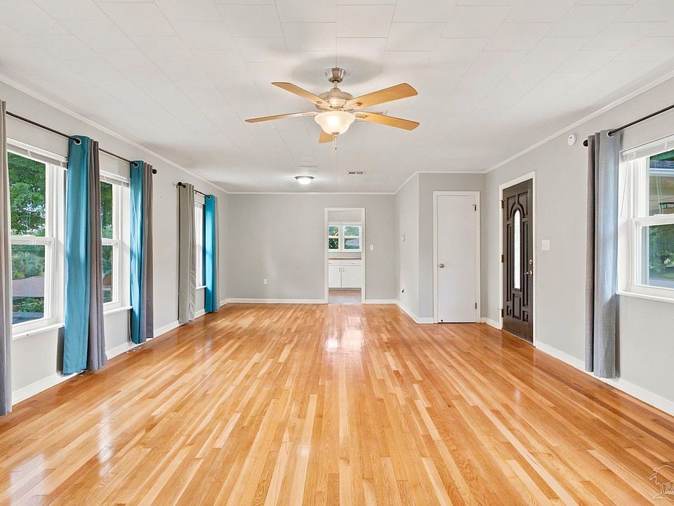 1st image of 3014 Magnolia Ave