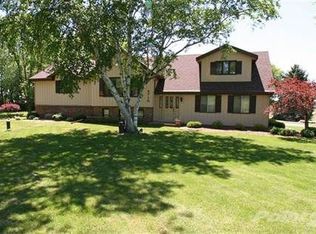 4710 E Wilcox Rd, Janesville, WI 53546