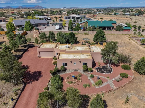 13 Serena Rd, Santa Fe, NM 87508