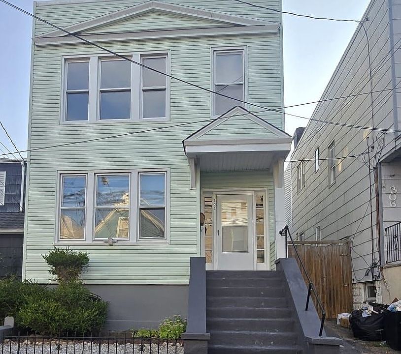 1st image of 308 Pearsall Ave