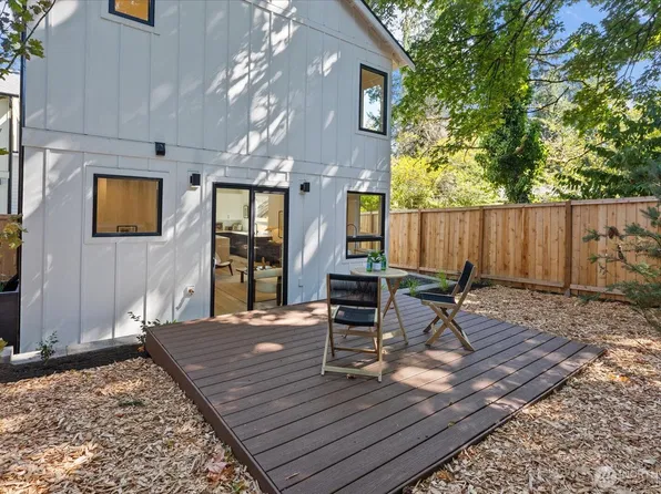 11349 23rd Avenue NE, Seattle, WA 98125