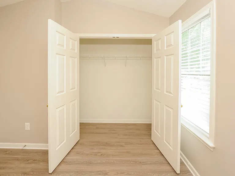 10900 Wittenridge Dr #E2 — Photo 15