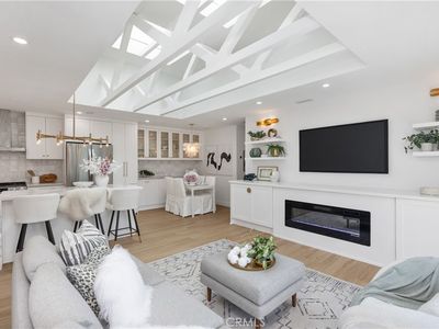 2070 Via Mariposa E Unit N, Laguna Woods, CA, 92637