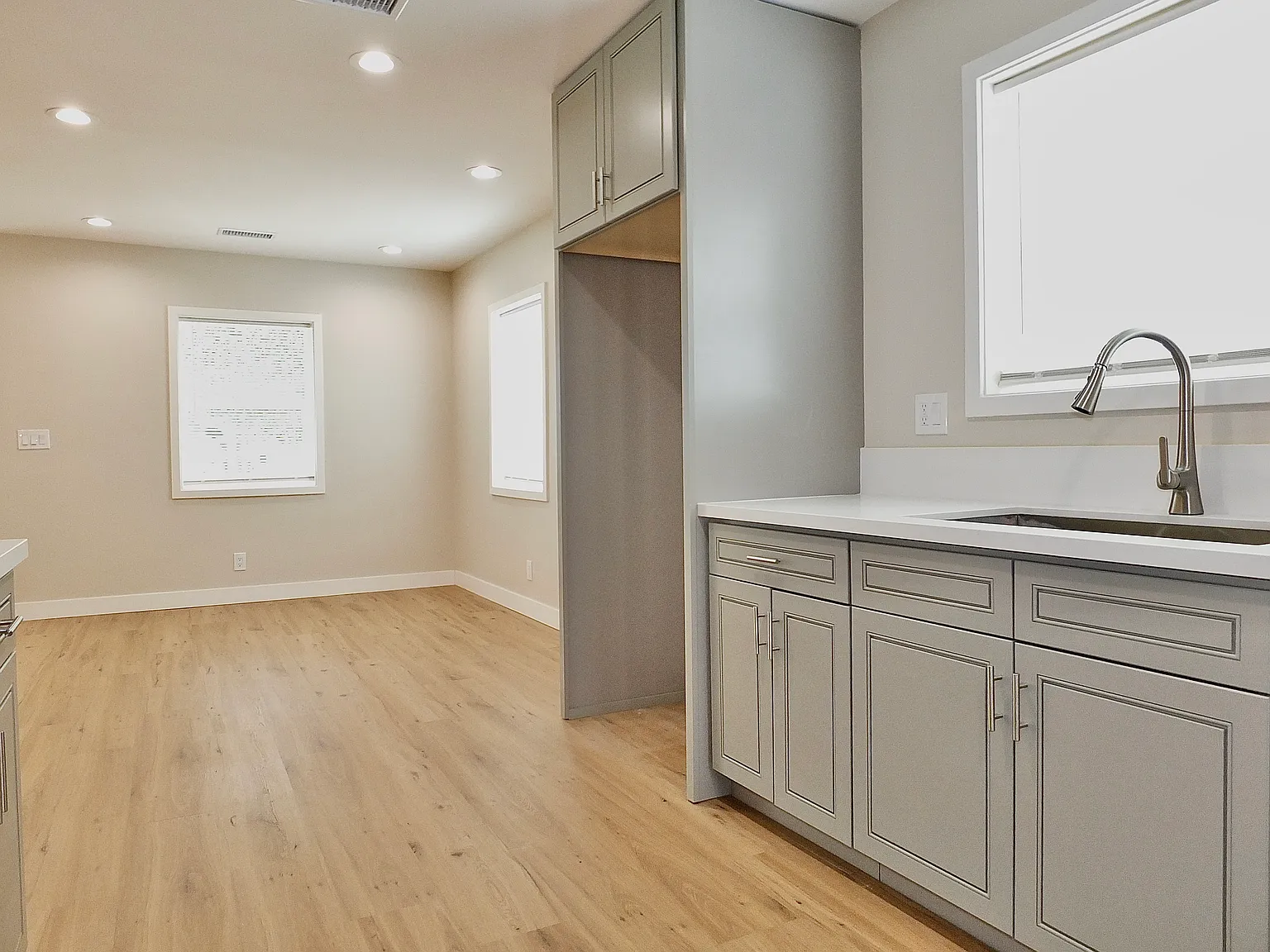 3 bed, 1259 sqft, $3,650 — Photo 4