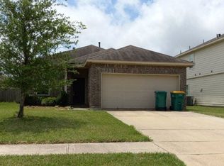 315 Apache Field Ln, La Marque, TX 77568