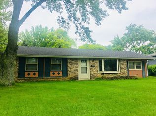 1322 Radcliffe Ln, Schaumburg, IL 60193