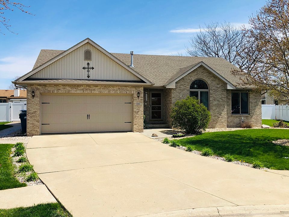 1st image of 660 Pawnee Ct