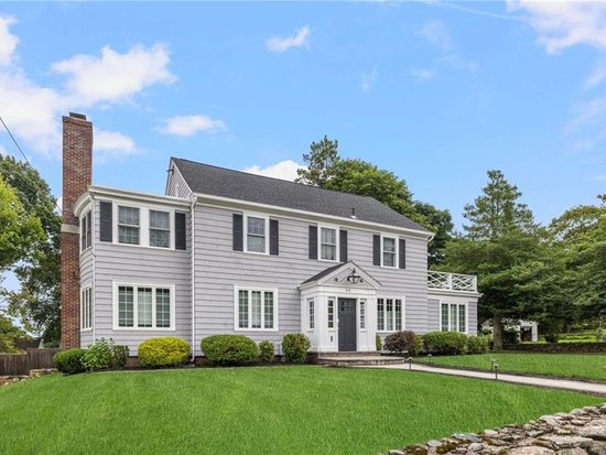 65 Grandview Ave, Lincoln, RI 02865