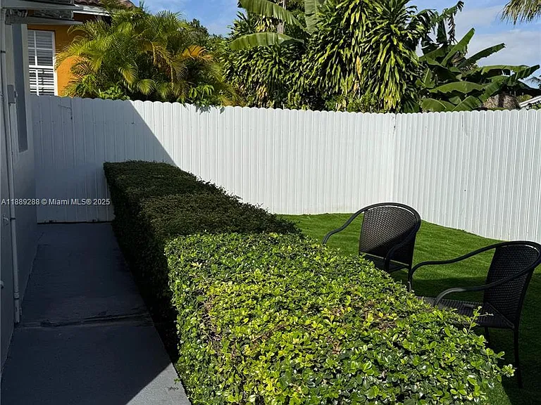 2943 SW 36th Ave #STUDIO — Photo 9
