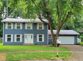 2832 Trenton Ct, Springfield, IL 62704