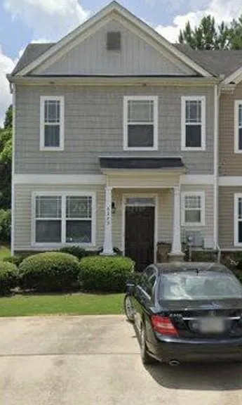 Ellenwood Dr — Photo 1