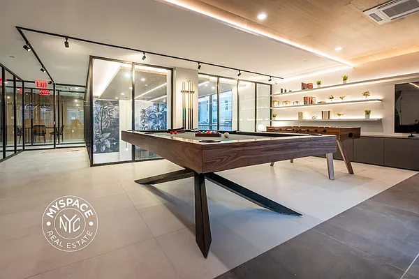 Rented by Carroll Development Leasing LLC | media 34