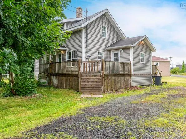 623 Main St, Lawrencetown, NS B0S 1M0