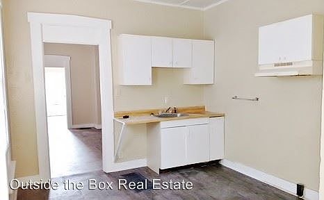2nd image of 141 Fillmore St #3662913