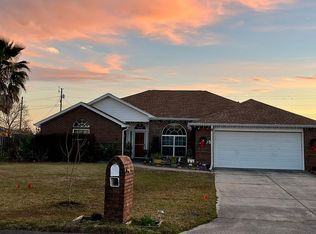 1005 Sutherland Plz, Lynn Haven, FL 32444