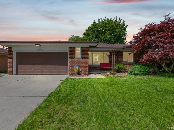 15145 Susanna St, Livonia, MI 48154