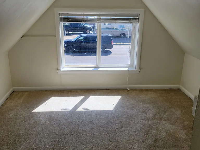 2504 S Montana — Photo 10