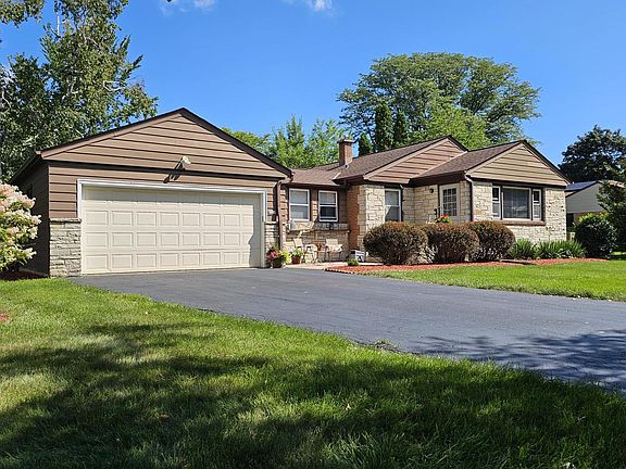 2nd image of 850 E Ellsworth LANE