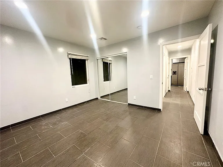 15746 1/2 Magnolia Blvd #JADU — Photo 7
