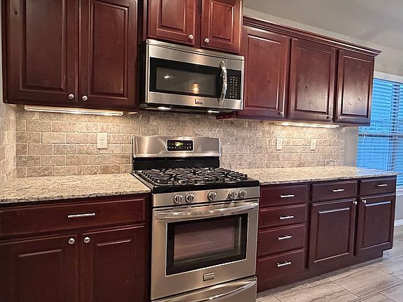 2nd image of 4755 W Oldham Dr