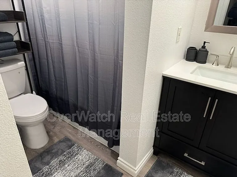4620 Reka Dr #B22 — Photo 8