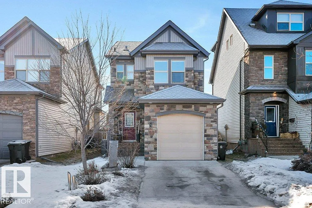 5 Greenbury Cr. — Photo 1