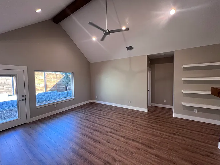 505 Southern Dr — Photo 33