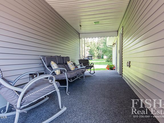 5th image of 363 Johnson Dr