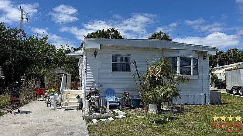 1st image of 810 8th St Lot 22