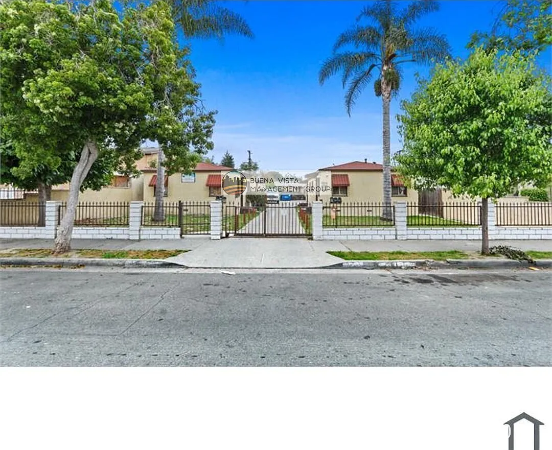 1 Bedroom Apartment 1006 1/2 N Burris Ave in Compton, CA — Photo 1