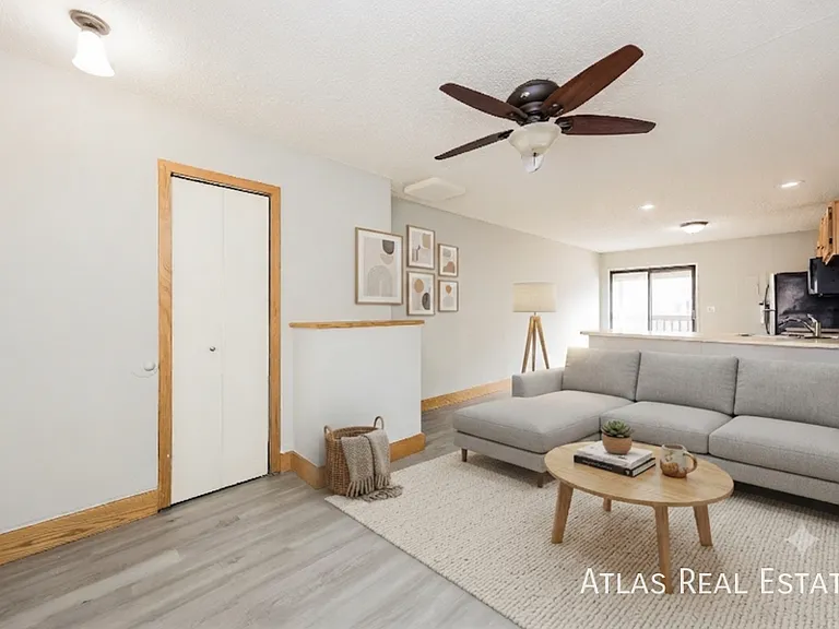 831 Bennett Ave #C — Photo 3