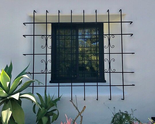 2nd image of 720 N San Lorenzo St