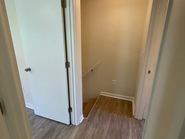 395 Wilbraham St #B — Photo 8