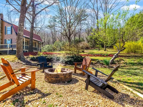 173 Laurel Hill Ln, Ellijay, GA 30536