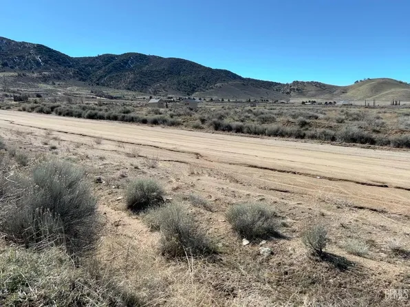 0 Apache St, Tehachapi, CA 93561