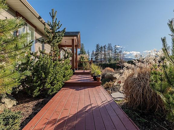 5th image of 7284 Lakefront Dr