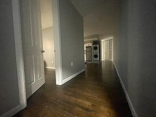 4th image of 2391 Davidson Ave APT 1C
