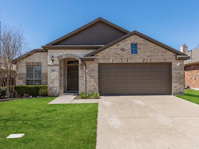 3936 Ironstone Ln — Photo 3