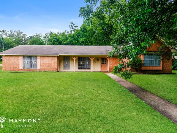 296 Woodcliff Dr, Jackson, MS 39212