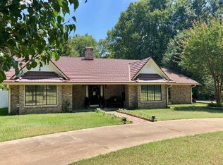 184 Ingalls Rd, Leesville, LA 71446
