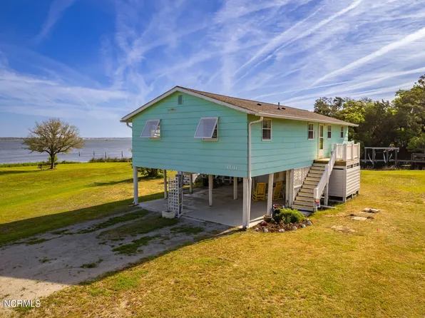 406 W Landing Drive, Emerald Isle, NC 28594