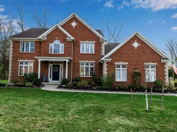 6682 Westminster Dr, East Amherst, NY 14051