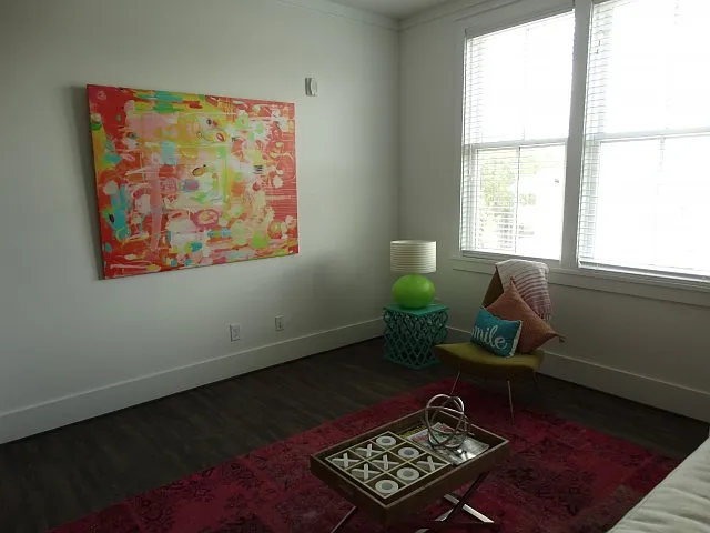 Swallowtail Flats Apartments — Photo 32