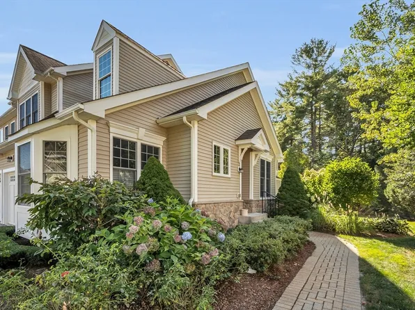 75 Pondside Dr Unit 75, Bolton, MA 01740