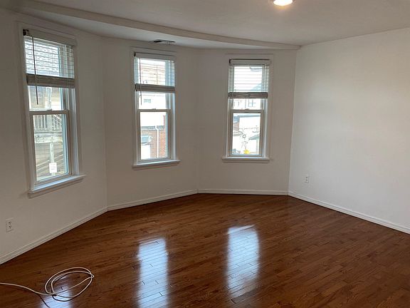 2nd image of 609 Valley Brook Ave Floor 2