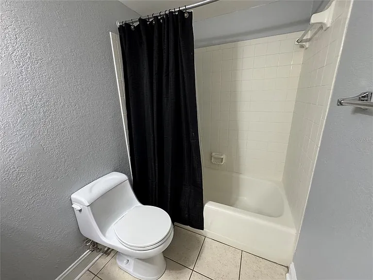 120 S Church Ave #211 — Photo 33