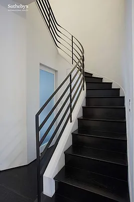 Sold by Sotheby's International Realty | media 18