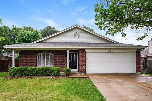 920 Tennessee Trl Photo 1